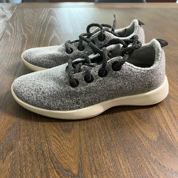 Allbirds-Women's Wool Runners Size 7 - Picture 1 of 3